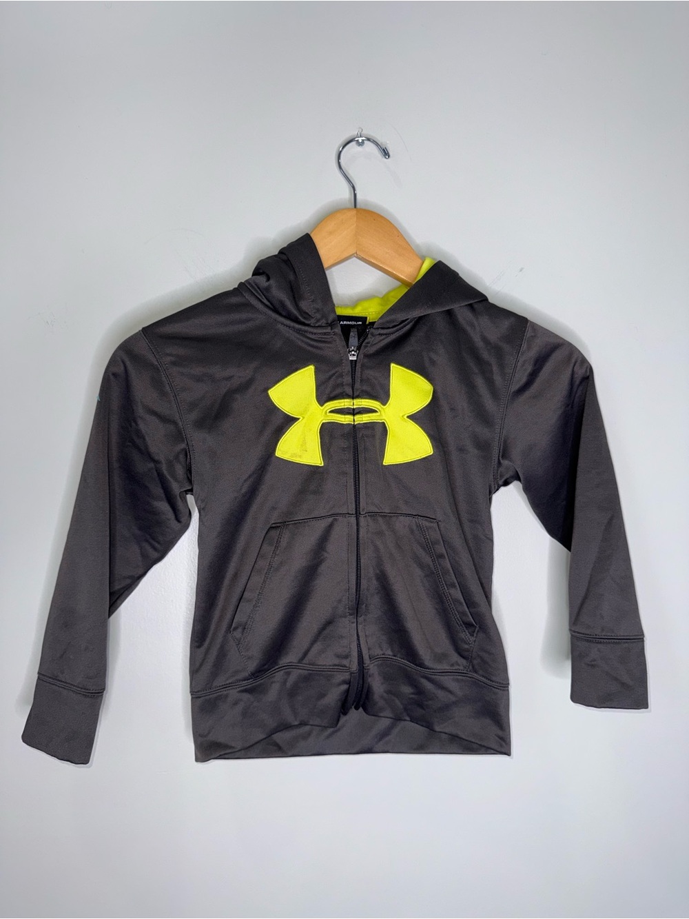 Under Armor Boys Size 5 Gray Hoodie with Neon Yellow Logo !